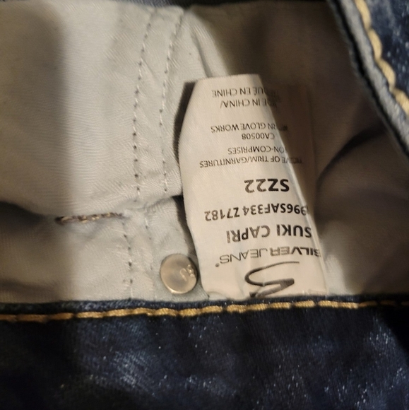 Silver capris - Picture 4 of 4